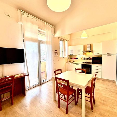 Villa Poetto Beach By Home And Experience , Cagliari, Poetto ภายนอก รูปภาพ